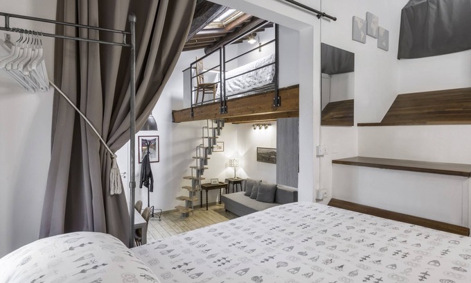 Santissima Annunziata Apartment | Florence Star Apartment, parking, free WiFi, 4 + 2 guests