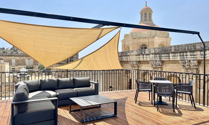 Floriana Apartment | Florette Suite 1BR with Stunning Lounge Terrace by ArcoBnb