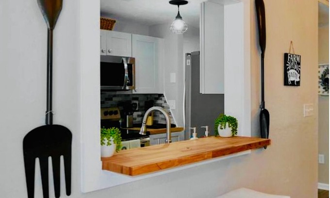 Bayou Oaks House | "Florida Farmhouse" in town bungalow where "Old Florida." meets modern comfort!