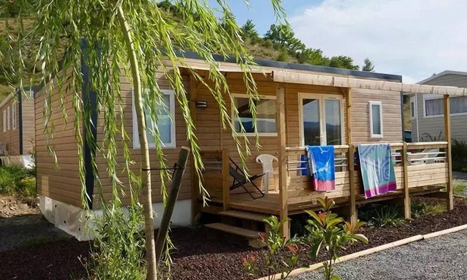 Laurac-en-Vivarais House | Flower Camping Saint Amand * - Mobil-home Premium 35m2 (6p-3ch), Clim, TV, dishwasher, bed 160, plancha, Nespresso 6 people