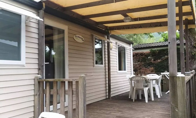 Saint Maime House | Flower Camping La Rivière * - Mobil-Home Family Comfort 32m2 (3 bedrooms) + covered terrace 8 people