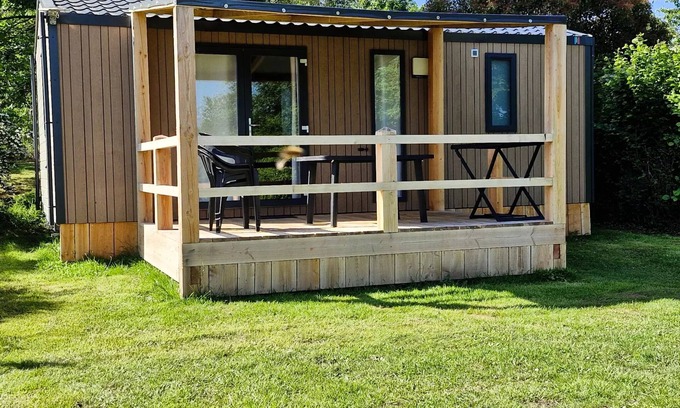 Pressignac House | Flower Lake Camping * - Mobil home Aquitaine Comfort 24m2 - 2 bedrooms + covered terrace + TV 4 people
