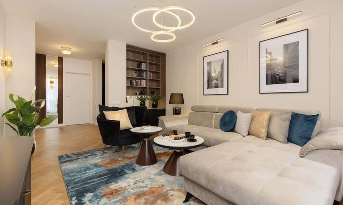 Srodmiescie Apartment | Foksal 12/14 | Residence LUX Blue Moon | Warsaw