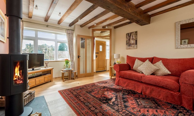 Beverley Cottage | Foldyard - sleeps 4 guests in 2 bedrooms
