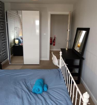 Barnsley Villa | Folly Lodge