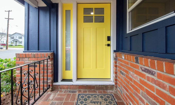 Folsom House | Folsom Old Town Escape - Beautifully renovated, short walk to Historic Folsom!