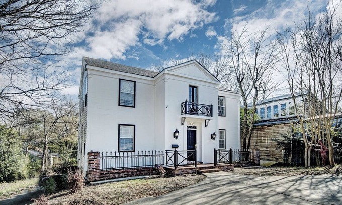 Fondren House | Fondren: “A Divine Destination”