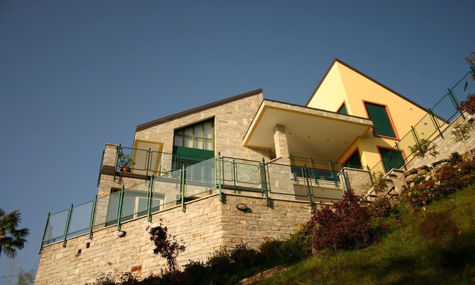 Novaglio Villa | For a dream vacation in a special place.