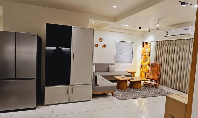 Vadodara Apartment | For NRI by NRI Penthouse-Terrace,Pizza Oven, Views