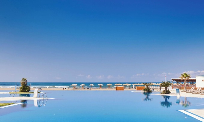 Ulcinj Hotel | For the Whole Family! TWO Comfortable 2BR Suites, Beachfront, Outdoor Pools!