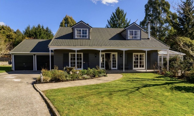 Springfield House | Forest City Villa for big families/10mins to city centers