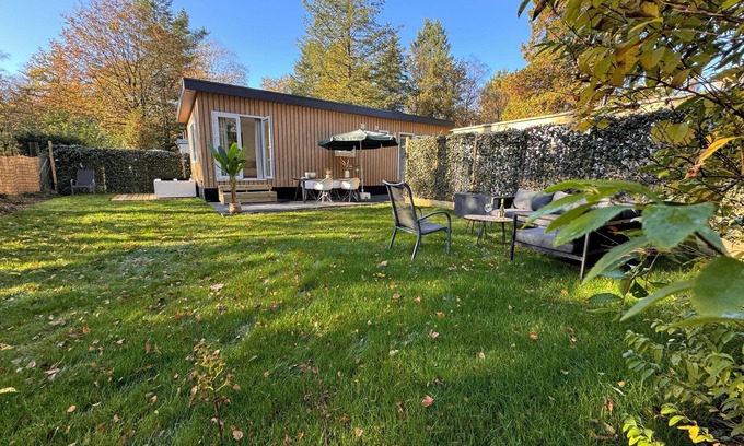 Bosgebied Hoenderloo Ski Chalet | Forest view holiday house with private jacuzzi