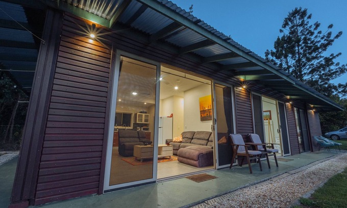 Cudgera Creek House | “Forestdale Pet Friendly” 5 minutes to Pottsville beach and shops