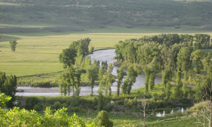 Steamboat Springs Cabin | Forever Views Secluded Mountain Top Log Cabin n 5 m from Stmbt for 30 Day Rental