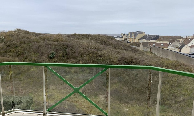 Fort-Mahon-Plage Apartment | Fort-Mahon-Plage: Apartment near beach with garage