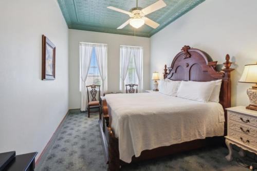 Eastland Hotel | Fort Worth Room