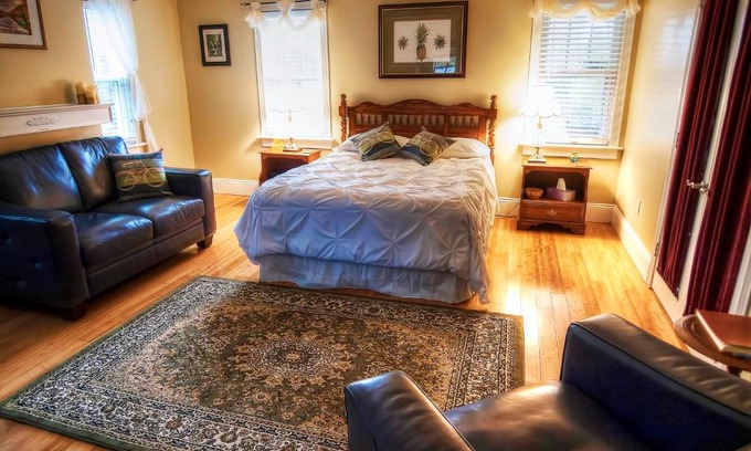 Onemo Bed & Breakfast | Foster's Bethel Beach Inn