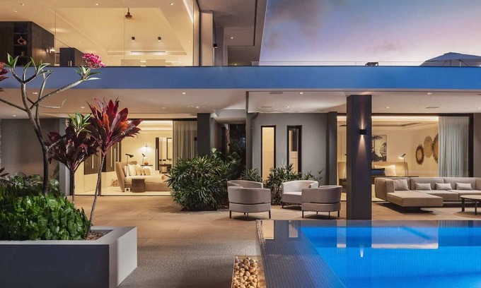 Marigot Villa | Four-Bedroom Villa with Pool and Fitness Room