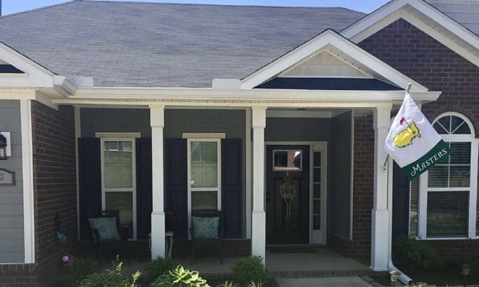 North Augusta House | FOUR BEDROOMS! Quiet and convenient Masters rental. Easy access to everything.