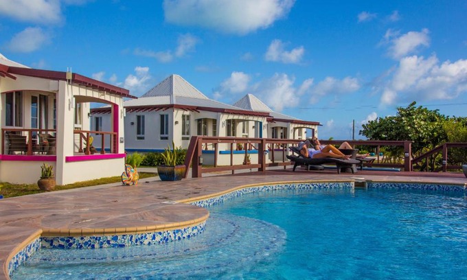 Setting Point Villa | Four Diamonds Park Villas