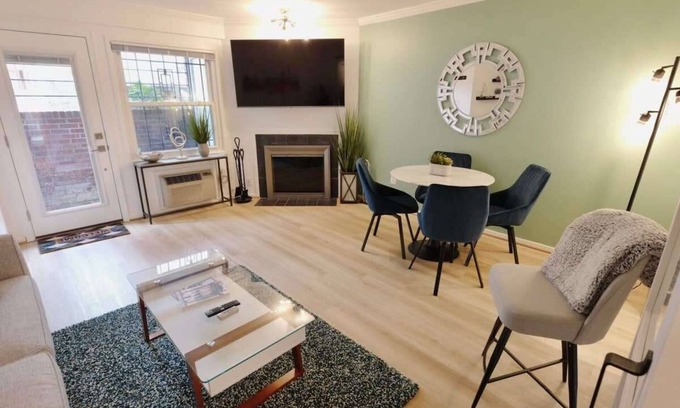 Dupont Circle Apartment | Four Reasons- Location, Food, Night Life, Comfort