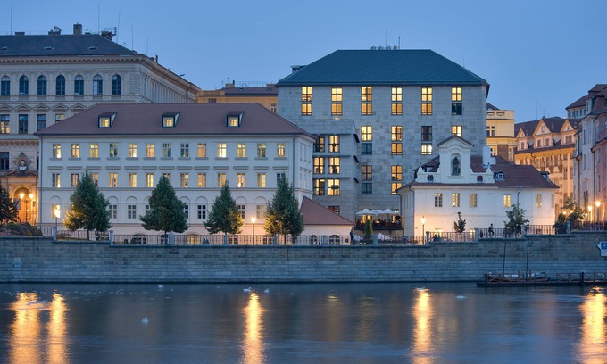 Prague 1 Hotel | Four Seasons Hotel Prague