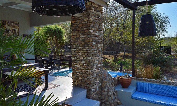 Marloth Park Cabin | Foxy Crocodile Bush Lodge & Kruger Safari's - No Loadshedding