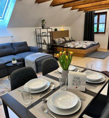 Iphofen Apartment | Fränkisches Nest am Schwanberg für 2-4 Personen - in der Nähe aller Weingüter, KNAUF GIPS KG und ConneKT
