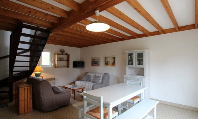 Saint-Martin de Brehal Cottage | Cozy Seaside House: 2 Bedrooms, Terrace, WiFi, BBQ, Pet-Friendly, Near Granville