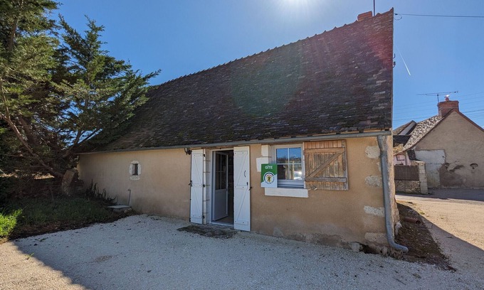 Pouligny-Saint-Pierre Cottage | Charming Country House with Garden in Berry - Near Abbaye de Fontgombault and La Roche-Posay