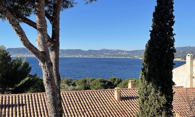 La Madrague Apartment | Luxury 2-bedroom/4-bedroom apartment - Superb sea view
