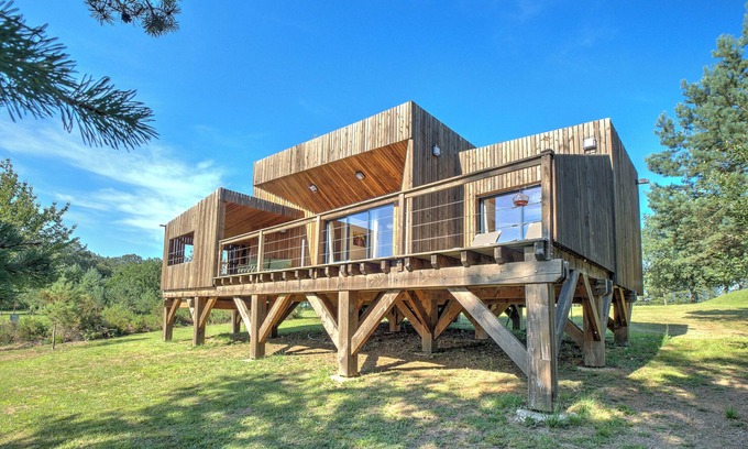 Saint-Felix-de-Reillac-et-Mortemart Bed & Breakfast | Inn 'Lodge Bruyère' with Private Pool, Wi-Fi and Air Conditioning