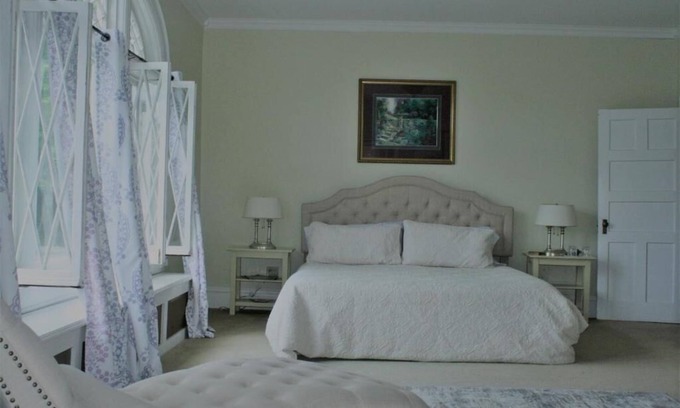 Saranac Lake Bed & Breakfast | Franklin Manor - King Suite with EnSuite Bathroom and Private Porch