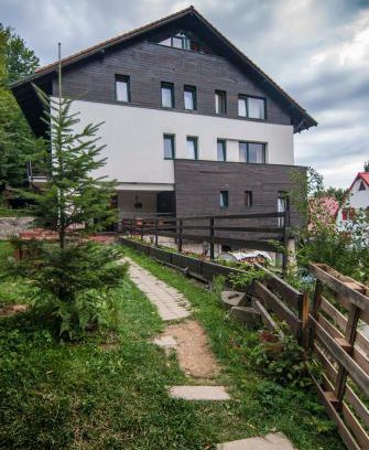 Valiug House | Franzdorf Alpin