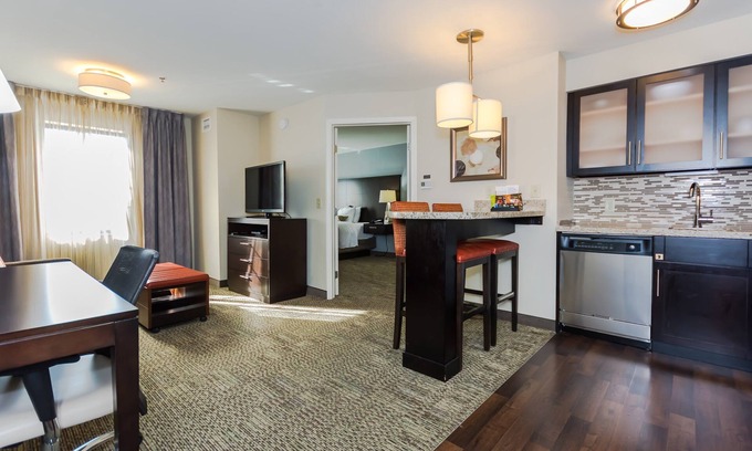 Grand Forks Condo | Free Breakfast. Indoor Pool & Whirlpool.