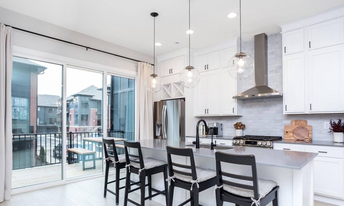 Westfield House | Free Golf Cart! Luxe Townhome Near Grand Park!