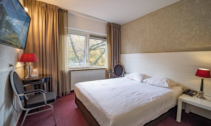 Apeldoorn Hotel | Free Parking and Cycling Adventures Just Minutes from Het Loo Palace