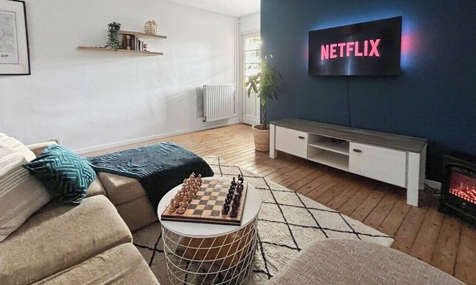 Zurenborg Apartment | FREE Parking+Bikes, 5mins to Station, w/Netflix 4K