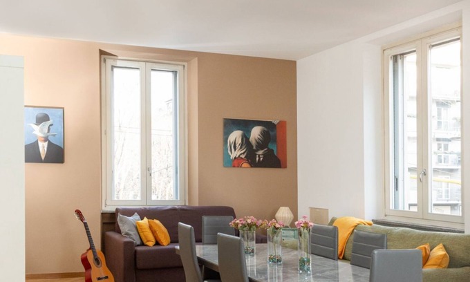 Bullona Apartment | FREE PARKING Exclusive apartment Magritte Style
