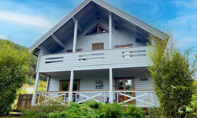 Great Ayton Cottage | Freedom Lodge 7 Great Ayton Yorkshire - sleeps 10 guests in 4 bedrooms