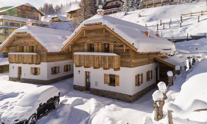 Katschberg Ski Chalet | Freestanding chalets with sauna on the slopes