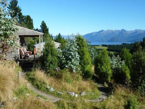Manapouri Other | Freestone off-grid cabin