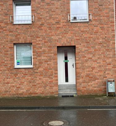 Hueckelhoven House | Fremdenzimmer Sas