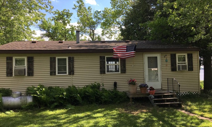 Faribault Cabin | French Lake Escape