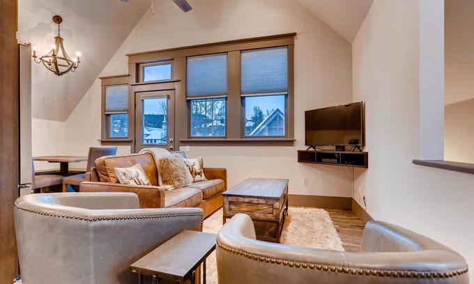 Historic District House | French Street Cottage: Walk to Main St-Gondola, Pet-Friendly, Private, Grill