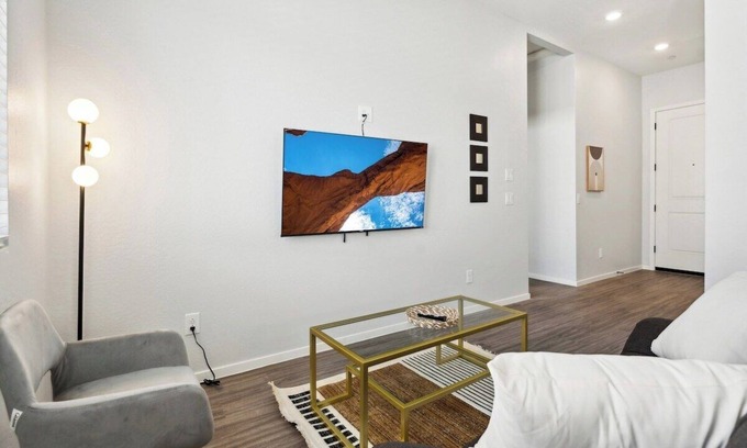 Sundance House | Fresh Modern Home in Canopy w/Pool,BBQ