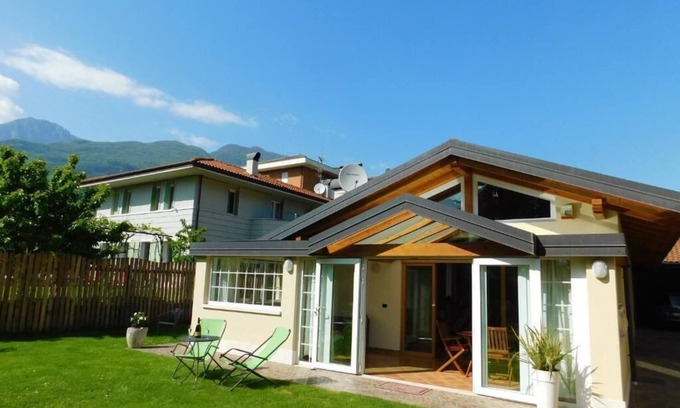 Arco Villa | Freshly-renovated Villa with Garden