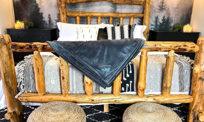 Twin Mountain Cabin | Freshly Updated Hot Tub The Mountain Cottages #1