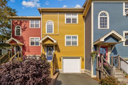 Terra Nova House | Freshwater Joys Jellybean 4br Gem In St John's