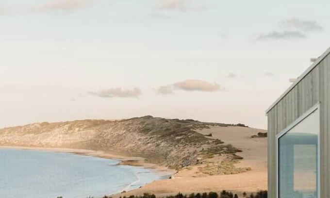 North Cape House | Freya - Off-grid beachfront cabin on Kangaroo Island